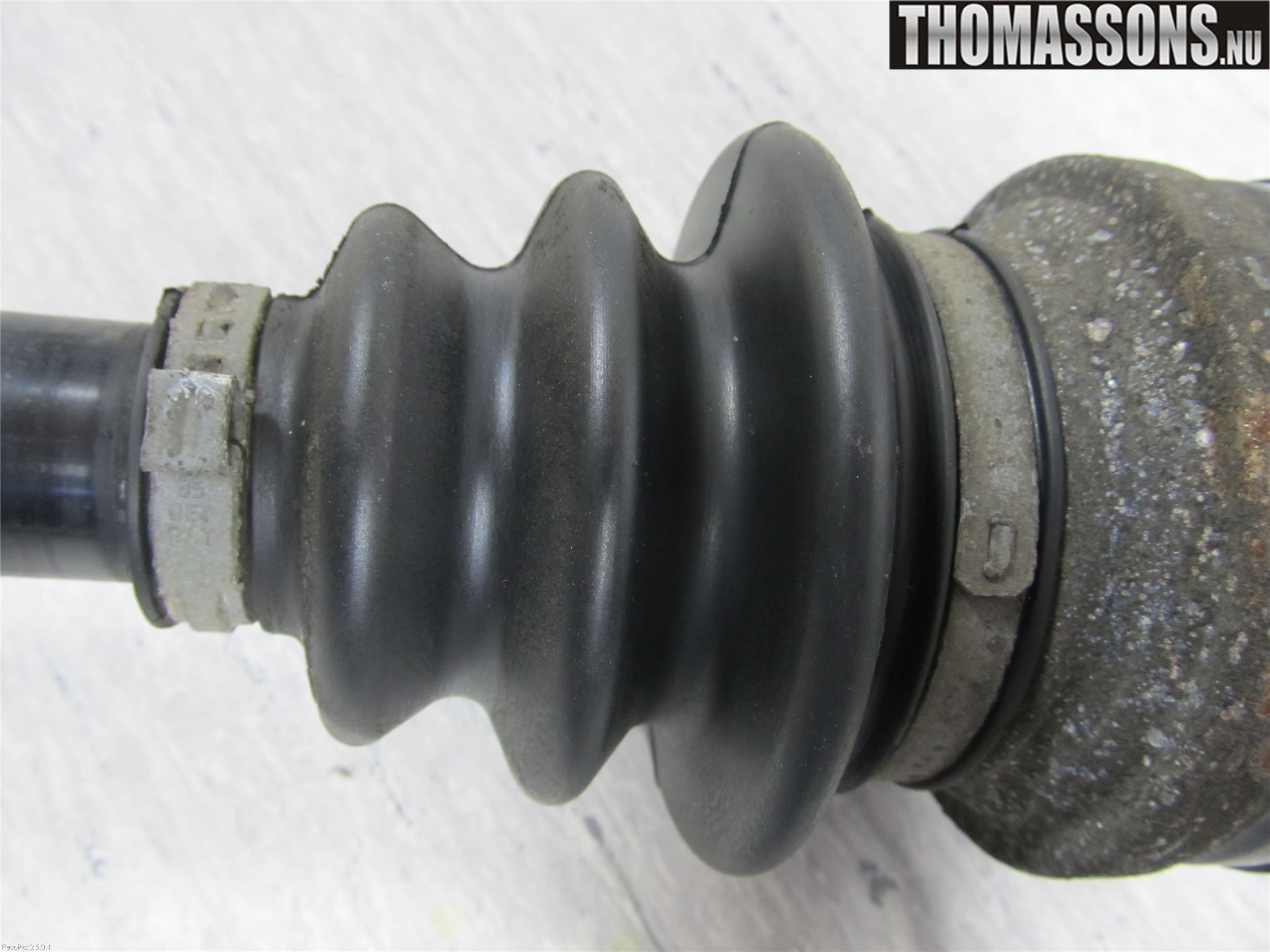 BMW 1 E82/88 Coupé/Cab 06-13 Drivaxel Bak Höger