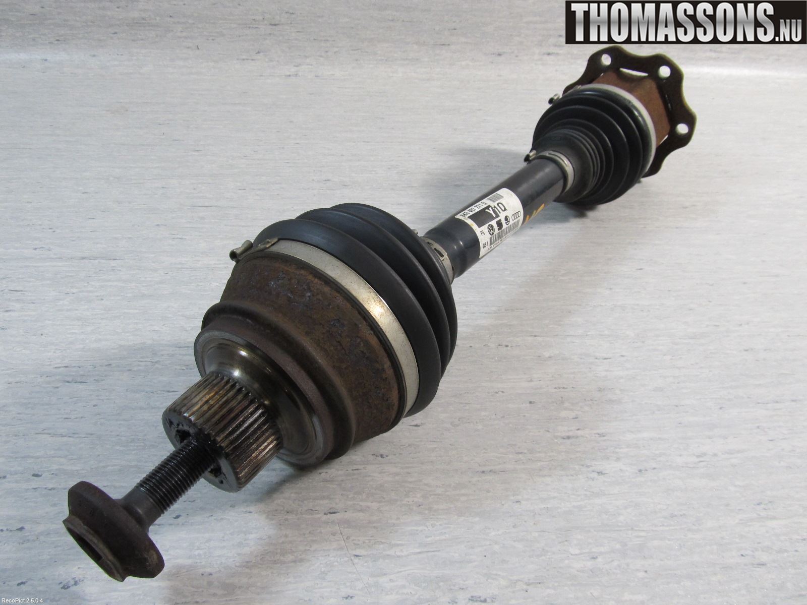 Audi A4/S4 08-11 Drivaxel Fram Vä Hö