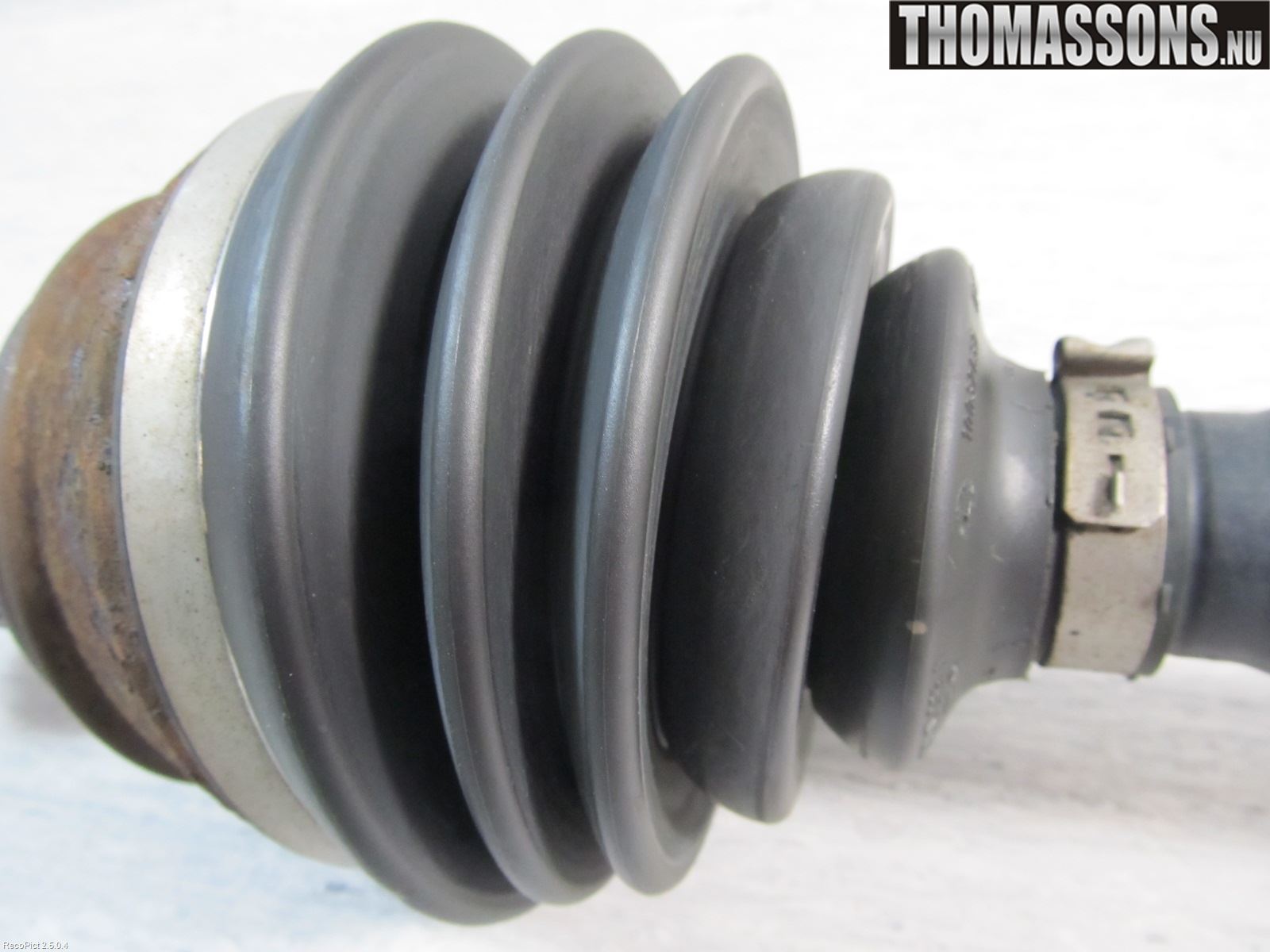 Audi A4/S4 08-11 Drivaxel Fram Vä Hö