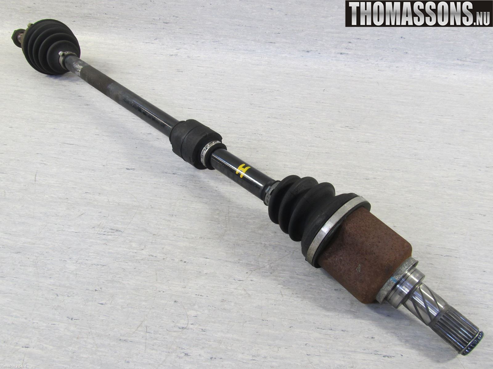 Nissan NOTE E11 06-14 Drivaxel Fram Höger