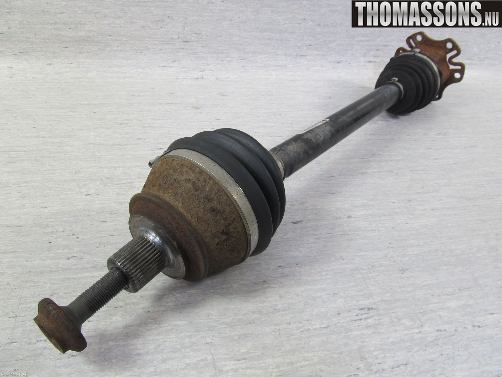 Audi A6/S6     05-11 Drivaxel Fram Vänster