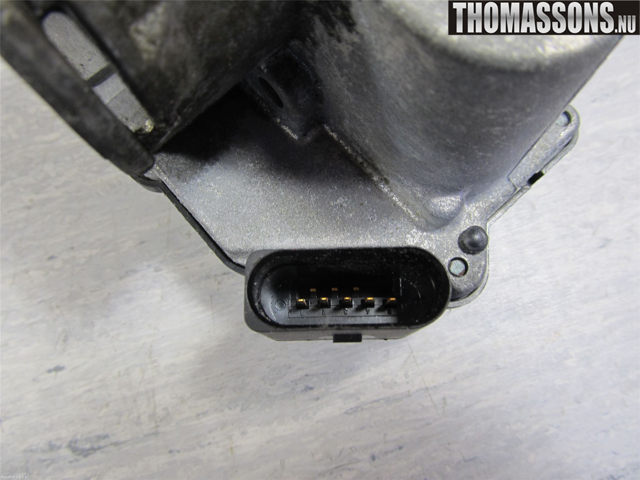 Volkswagen VW CADDY      04-10 Injspjällhus