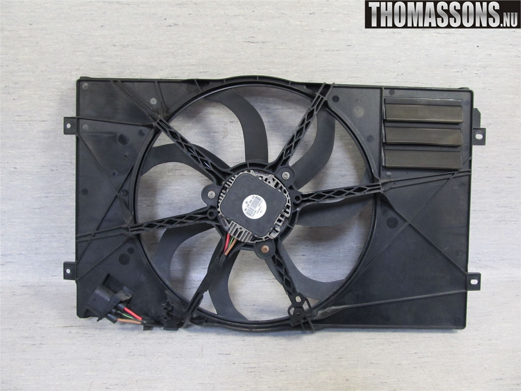 Volkswagen VW CADDY 04-10 Kylfläkt El