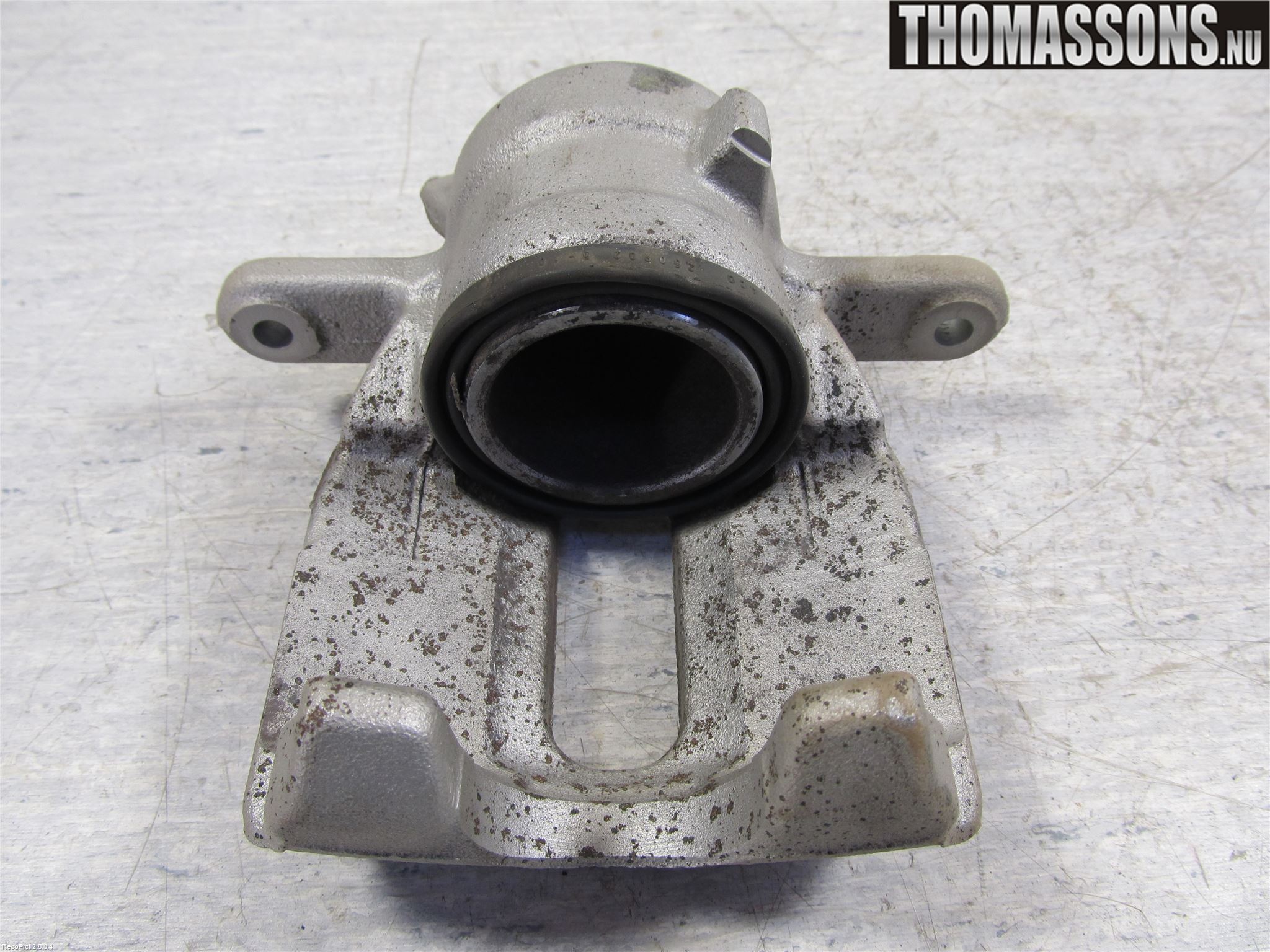 Renault CLIO III  09-12 Bromsok Fram Vänster