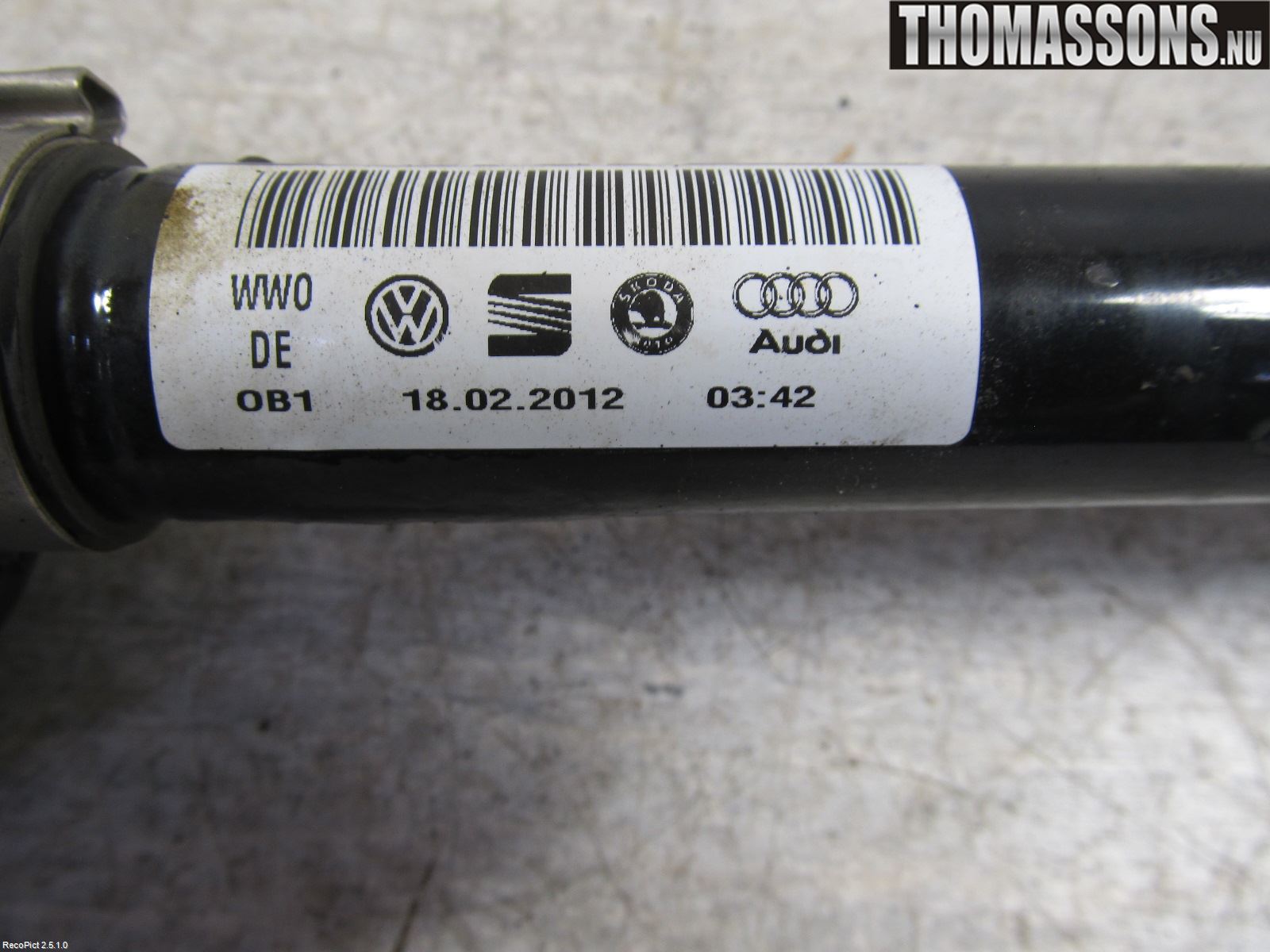 Volkswagen VW GOLF VI 09-13 Drivaxel Fram Höger