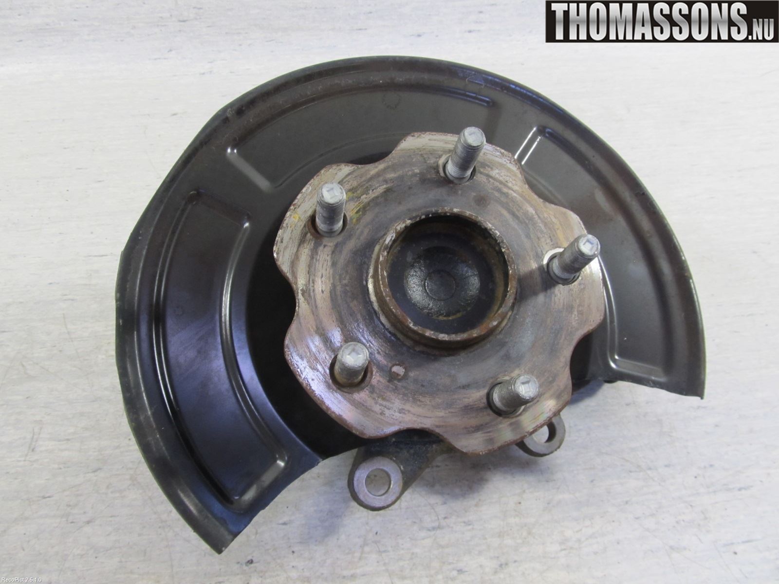 Toyota AVENSIS 09-15 Hjullagerhus-Spindel Hö B