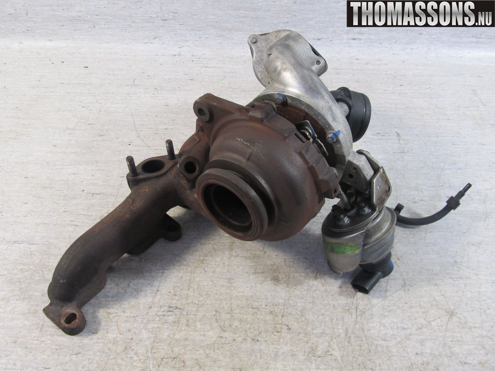 Volkswagen VW CADDY      04-10 Turboaggregat