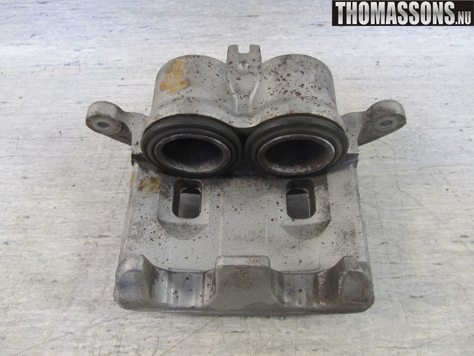 Nissan NAVARA 05-16 Bromsok Fram Höger