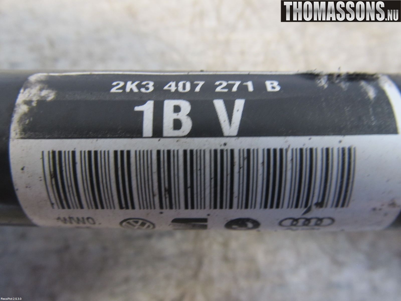 Volkswagen VW CADDY      04-10 Drivaxel Fram Vänster