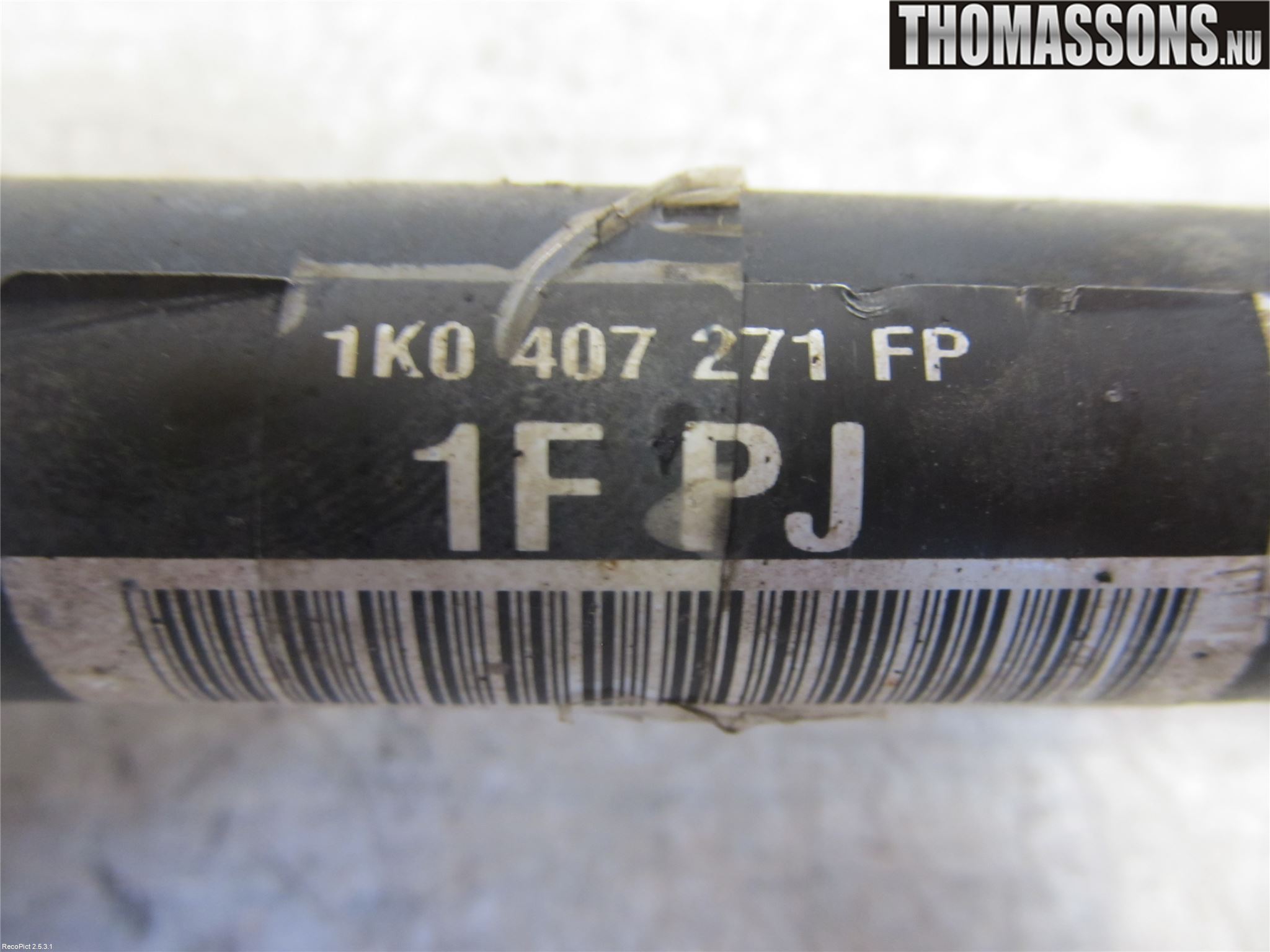 Volkswagen VW GOLF V 04-09 Drivaxel Fram Vänster