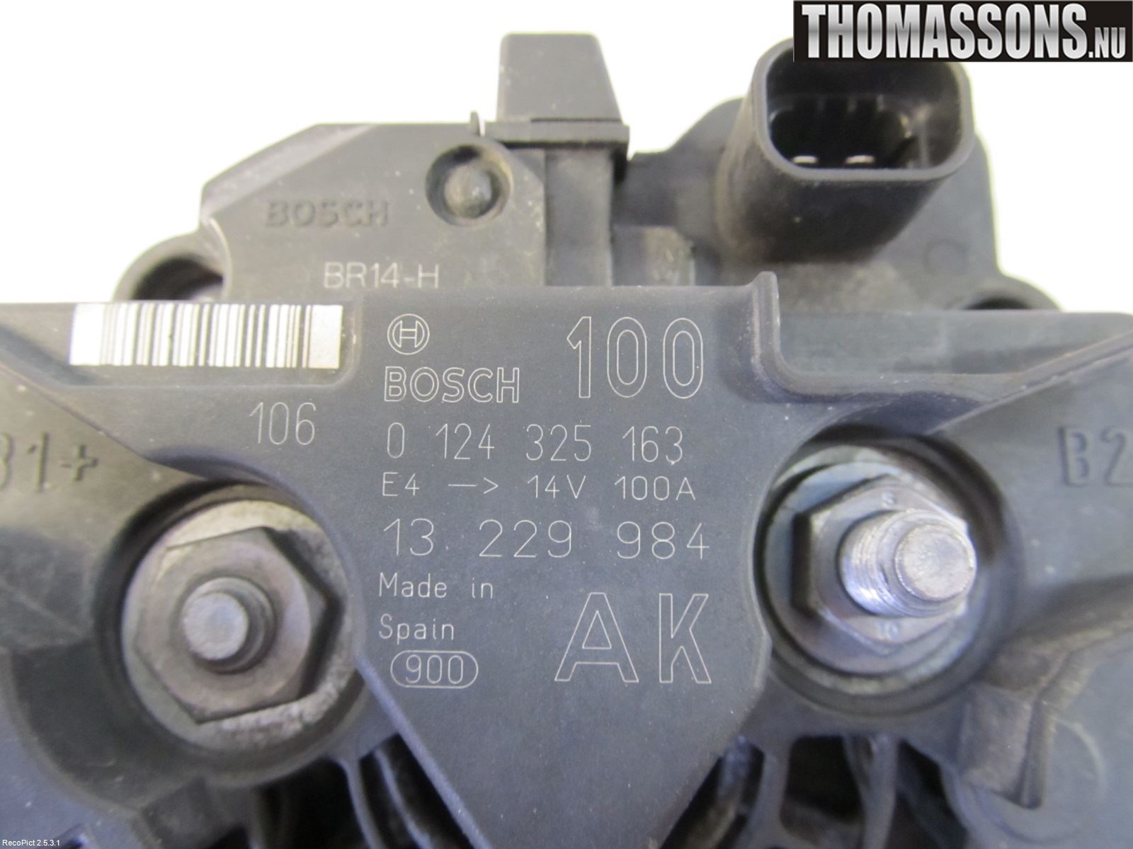 Opel ASTRA H 04-12 Generator