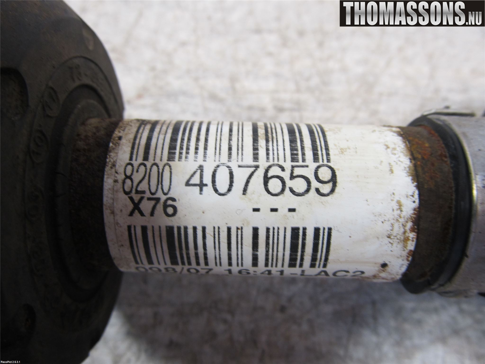 Nissan KUBISTAR Drivaxel Fram Vänster