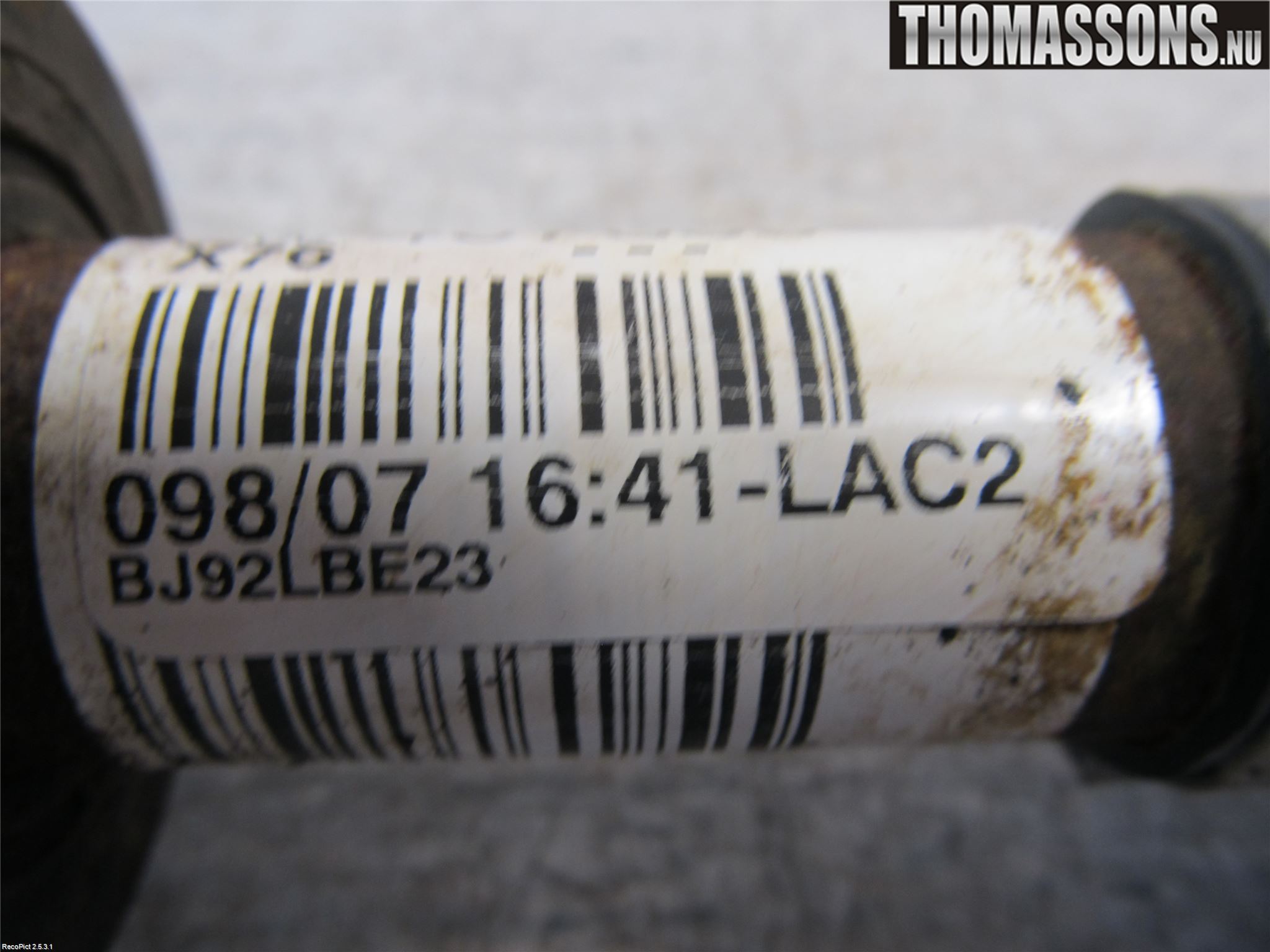 Nissan KUBISTAR Drivaxel Fram Vänster