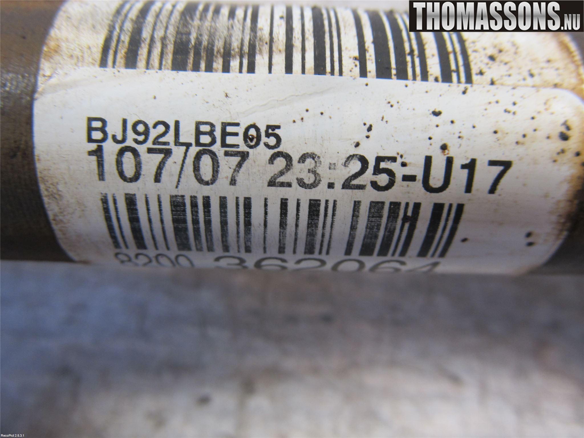 Nissan KUBISTAR Drivaxel Fram Höger