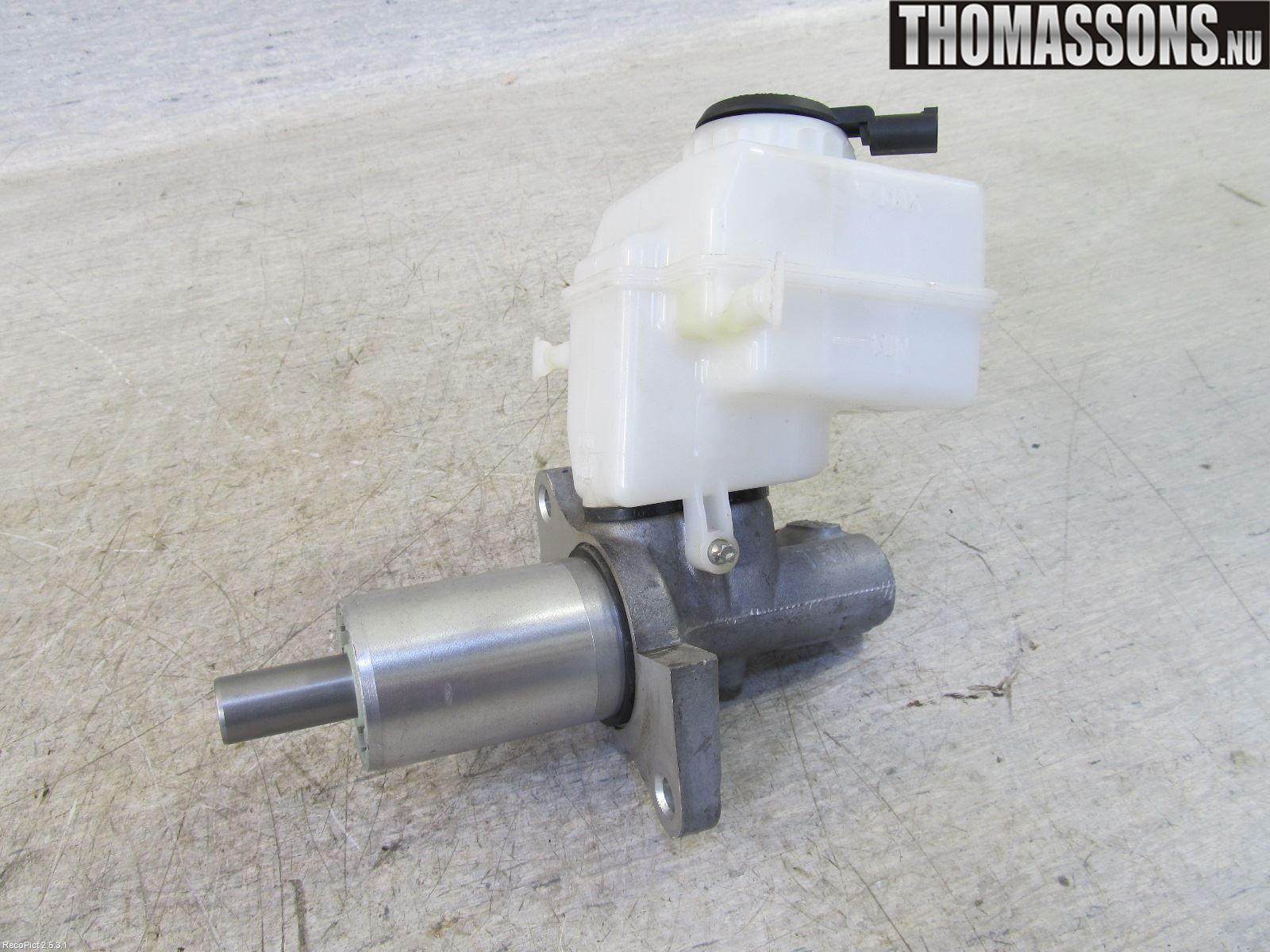 BMW X6 E71/E72   08-14 Broms Huvudcylinder