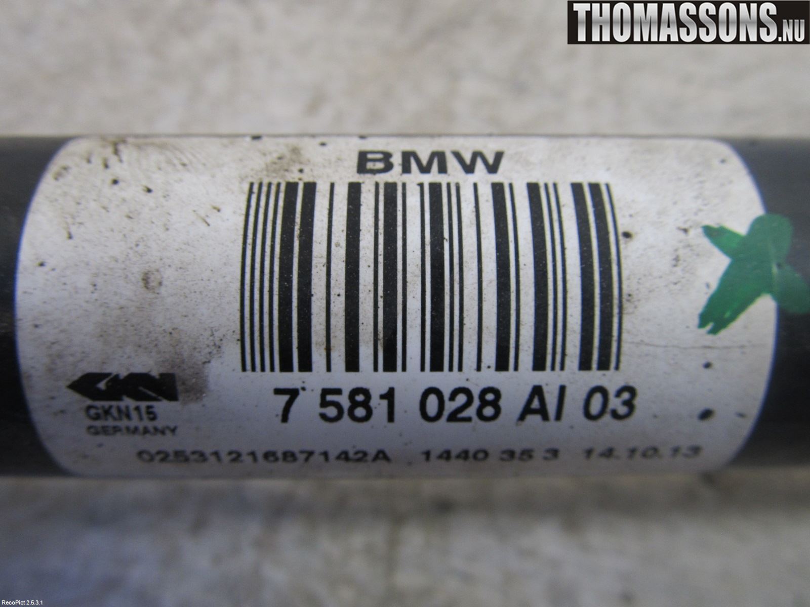 BMW 5 F10/F11/F18 09-17 Drivaxel Bak Höger