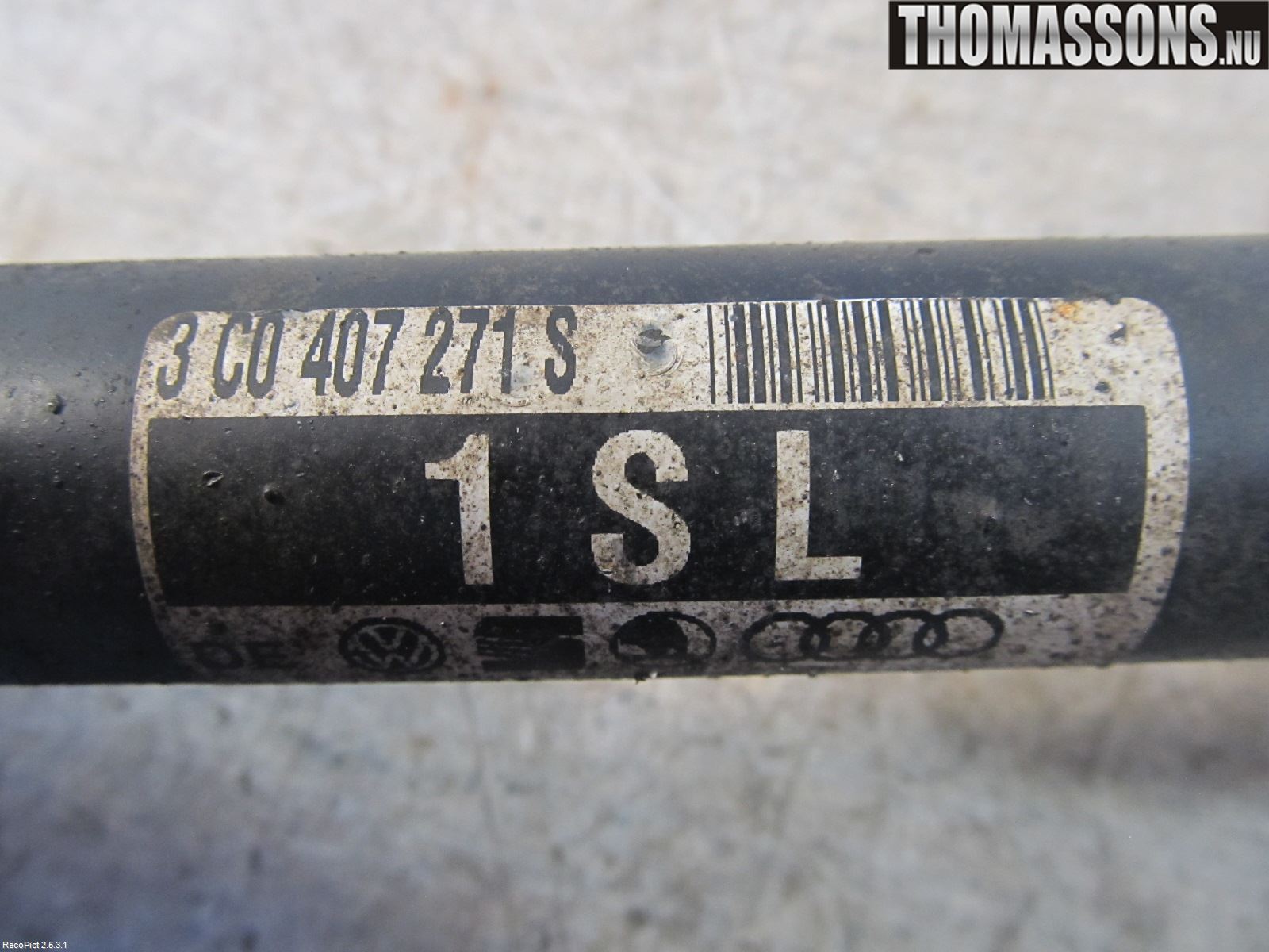 Volkswagen VW PASSAT 05-11 Drivaxel Fram Vänster