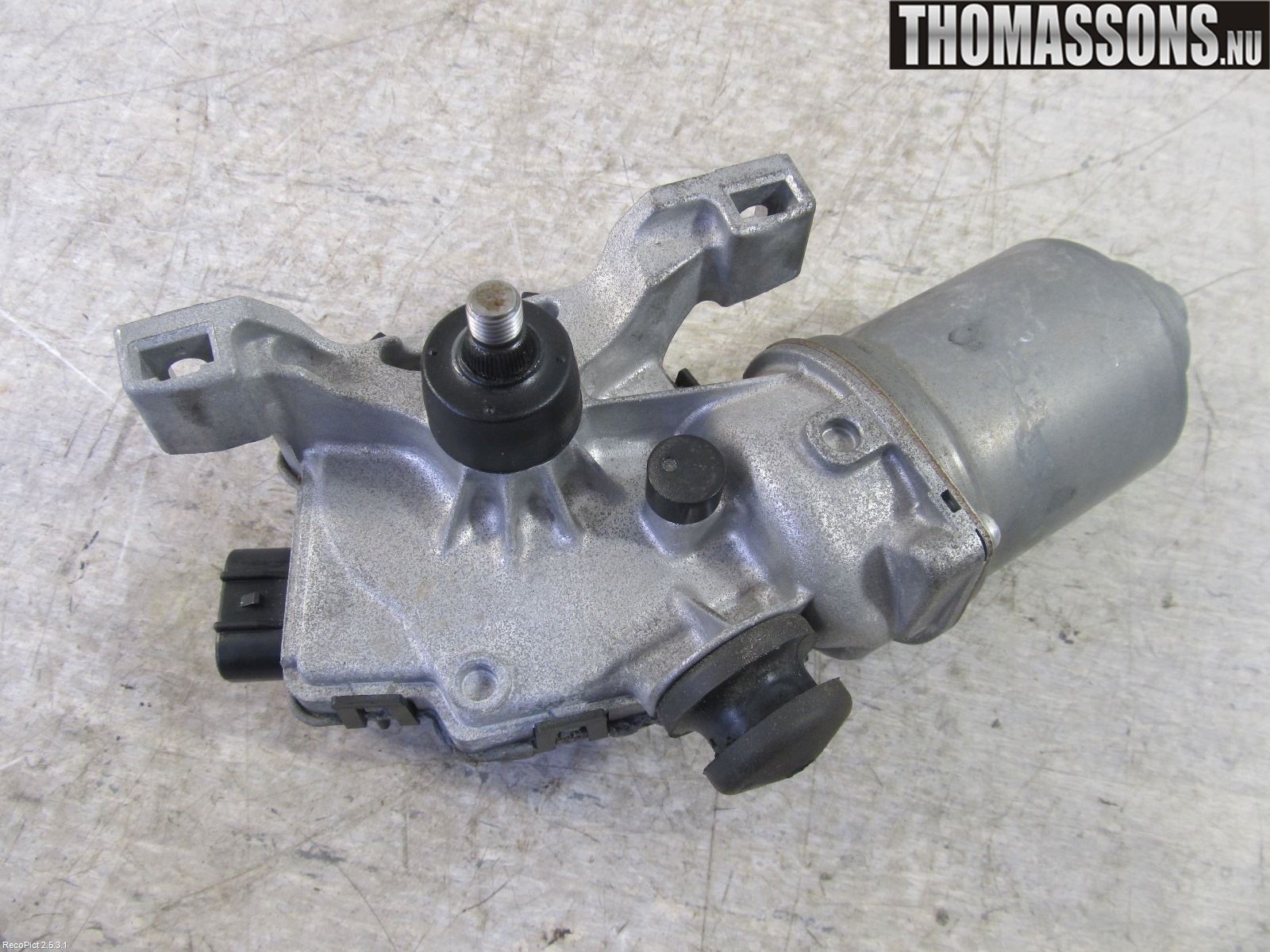 Toyota YARIS XP130 12-14 Torkarmotor Baklucka