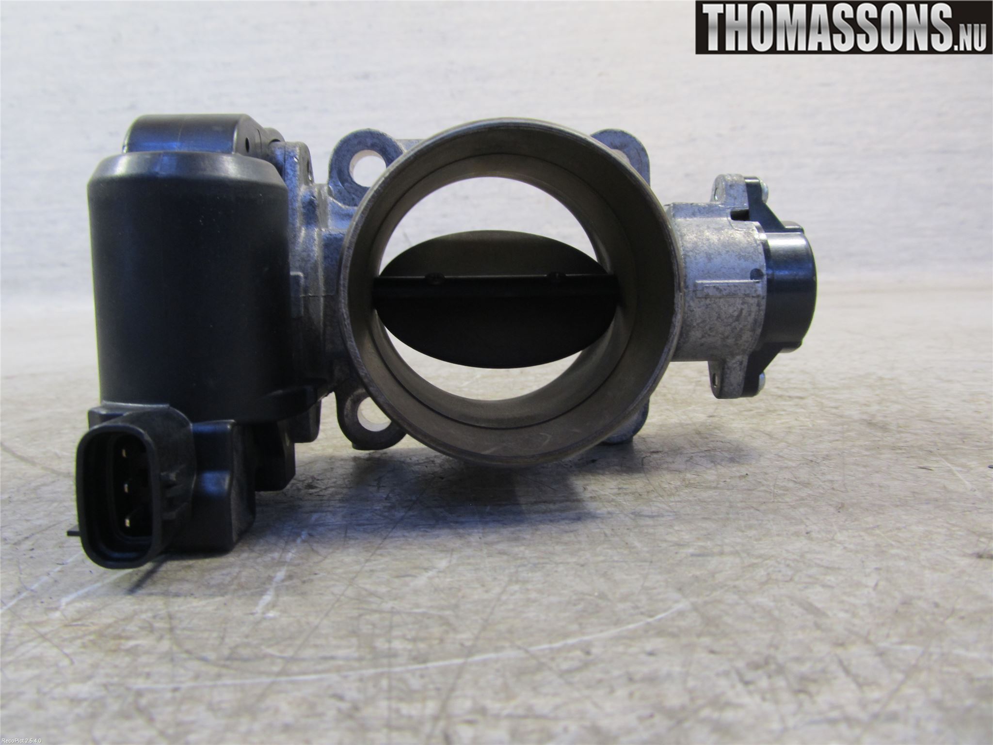 Toyota HI-ACE 06-12 Injspjällhus