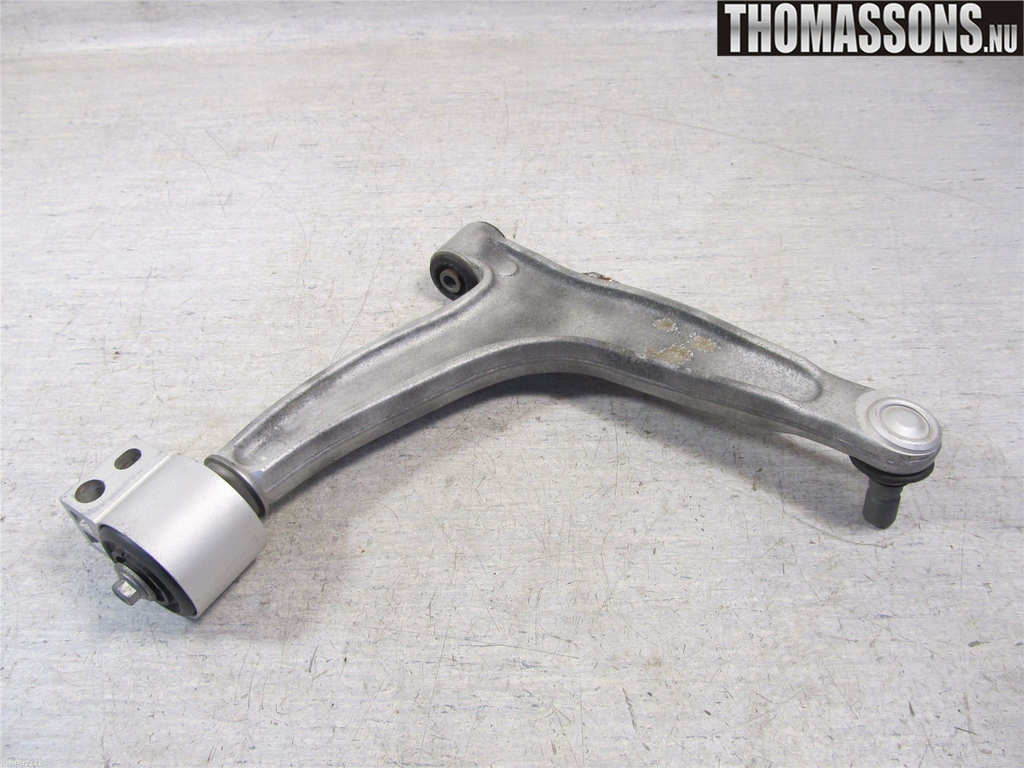 Saab 9-3 VER 2 Bärarm Fram Undre Vä