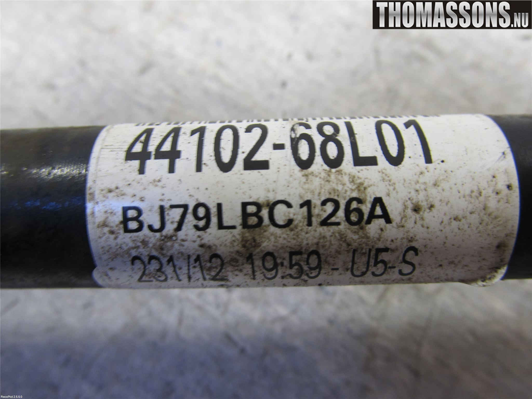 Suzuki SWIFT 11-16 Drivaxel Fram Vänster