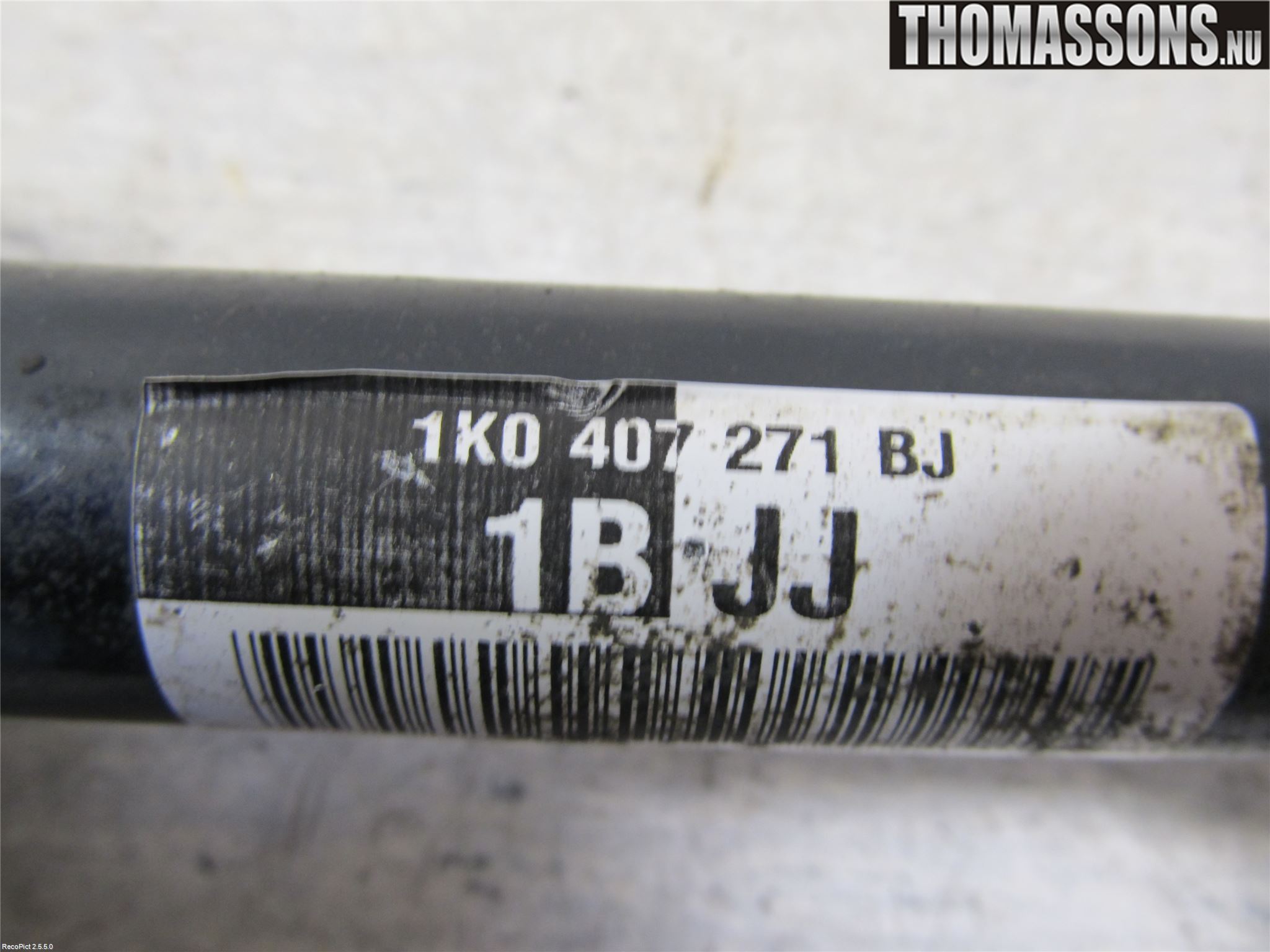 Volkswagen VW GOLF V 04-09 Drivaxel Fram Vänster