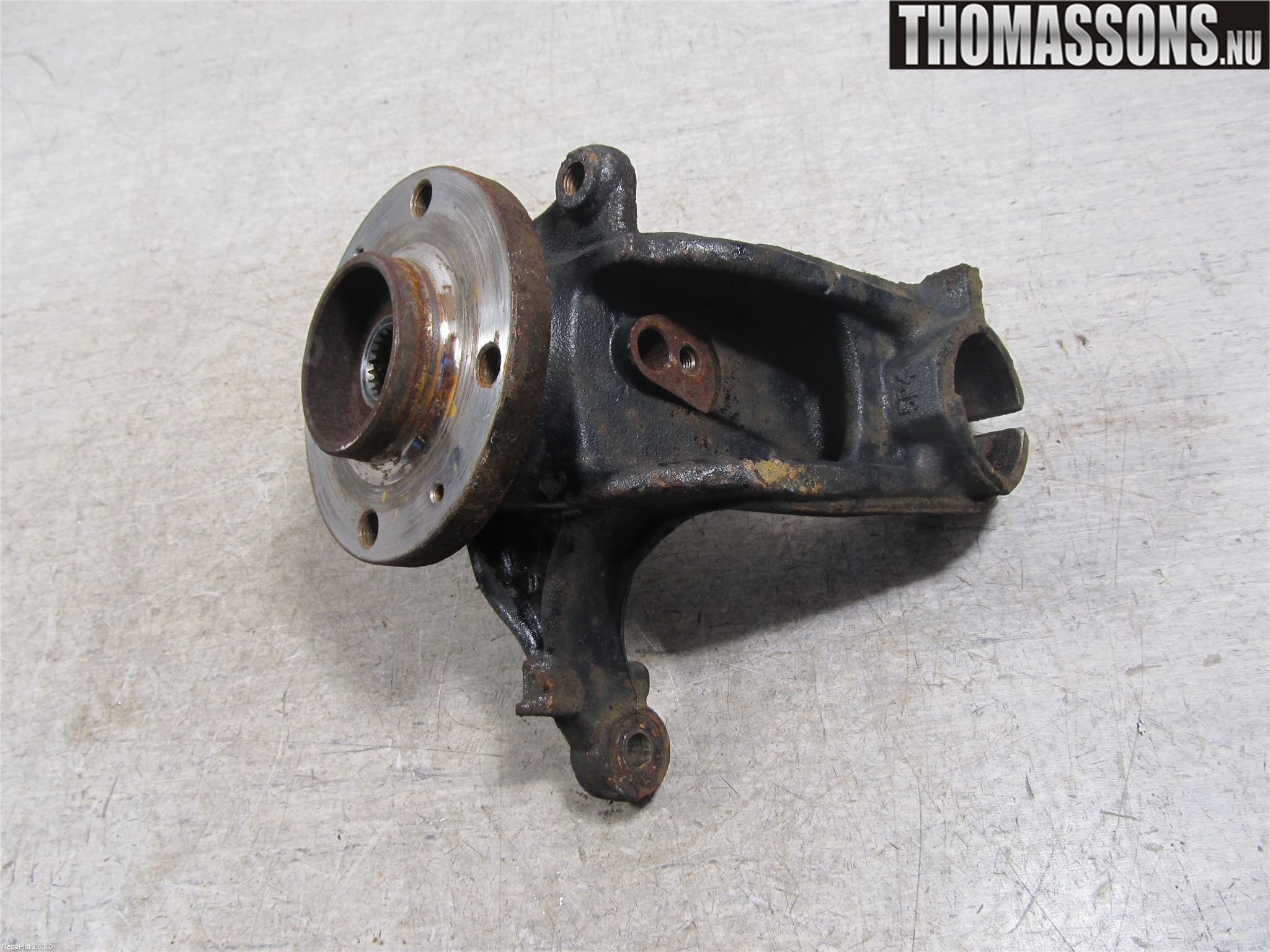 Citroen C3 10-17 Styrspindel Lagerhus Vä