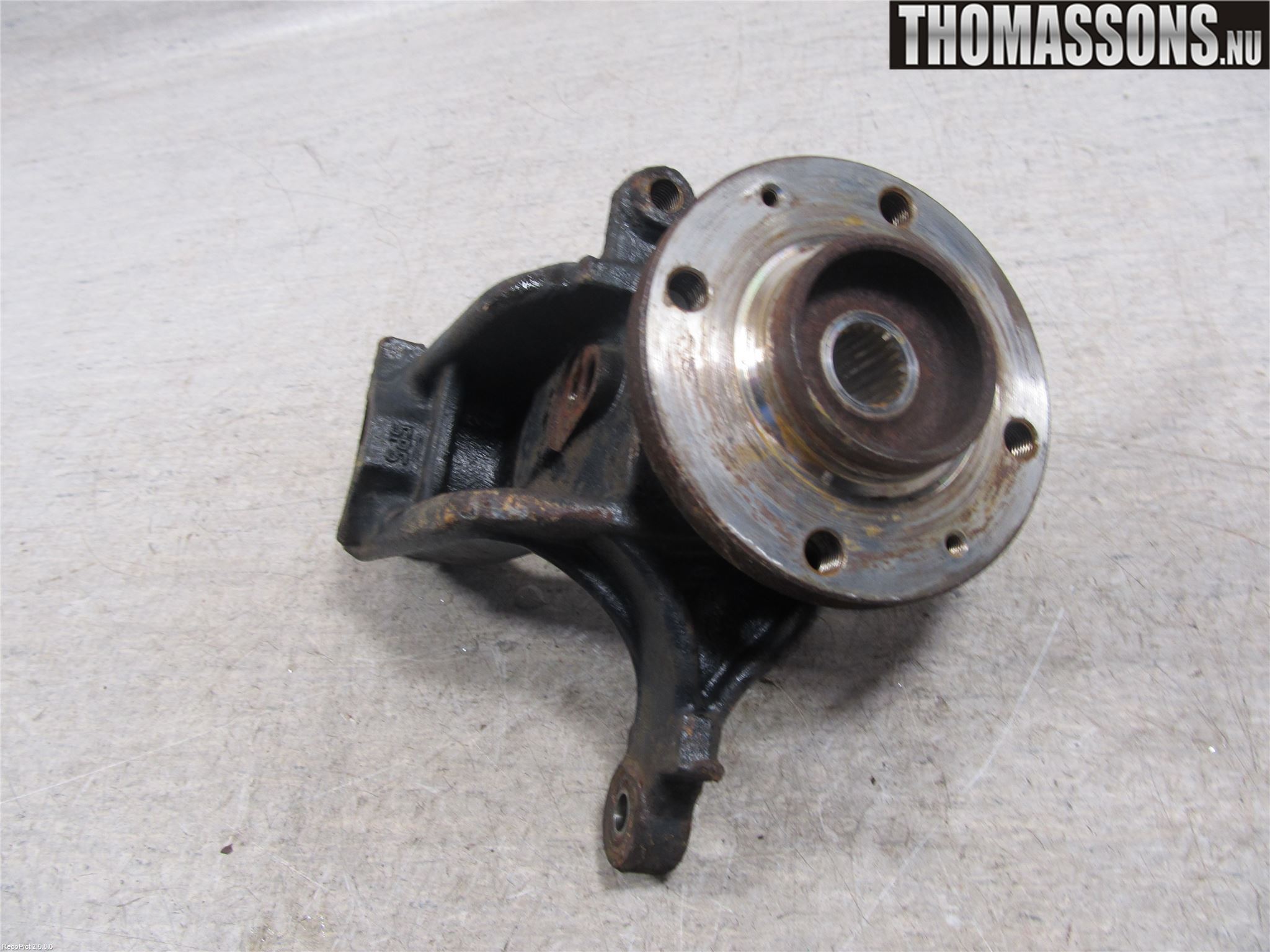 Citroen C3 10-17 Styrspindel Lagerhus Hö