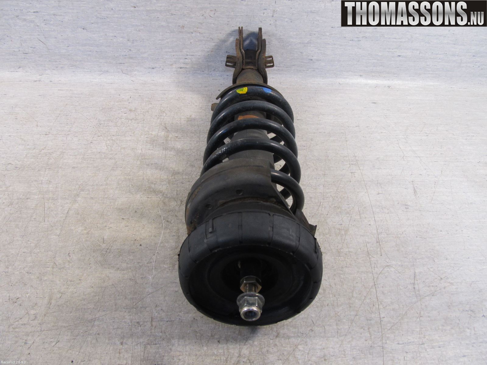 Nissan PRIMASTAR Fjäderben Fram Höger