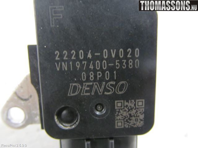 Toyota YARIS XP130 12-14 Injluftmassamätare