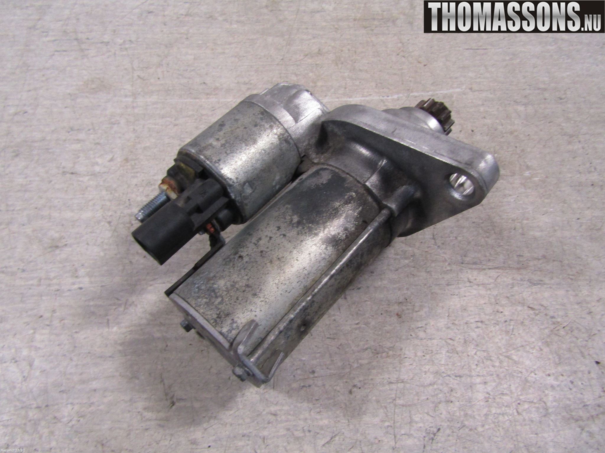 Volkswagen VW TOURAN 10-15 Startmotor