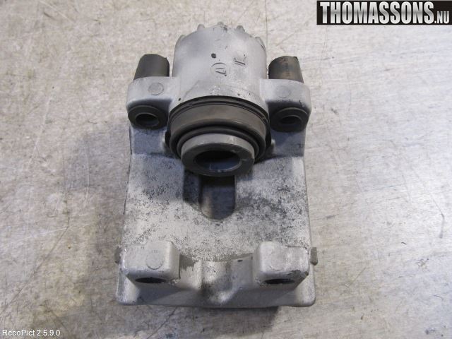 BMW 5 E60/61 Sed/Tou 02-10 Bromsok Bak Höger