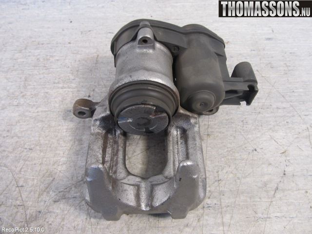 BMW 5 F10/F11/F18 09-17 Bromsok Bak Vänster