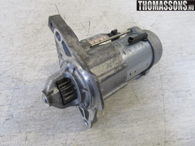 Toyota YARIS XP130 12-14 Startmotor