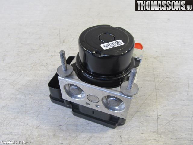 Toyota YARIS XP130 12-14 Abs Hydraulaggregat