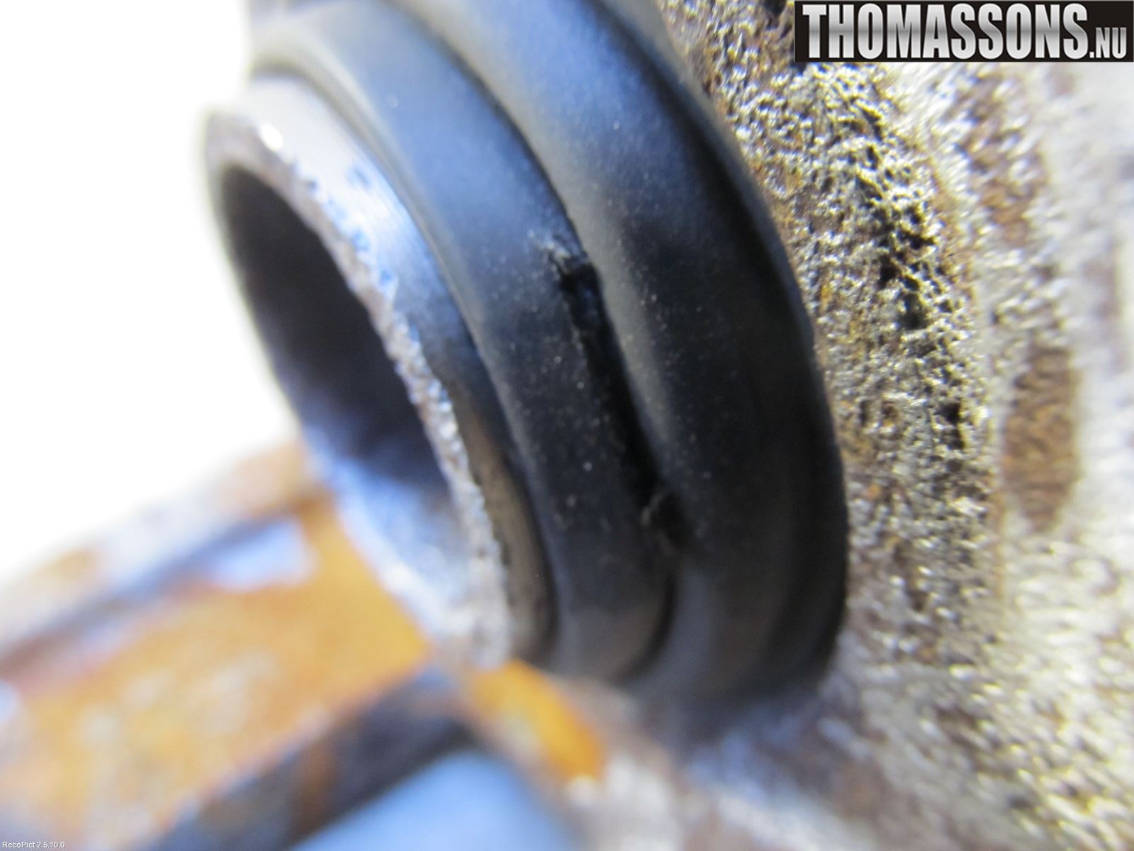 Nissan X-TRAIL 08-14 Bromsok Bak Vänster