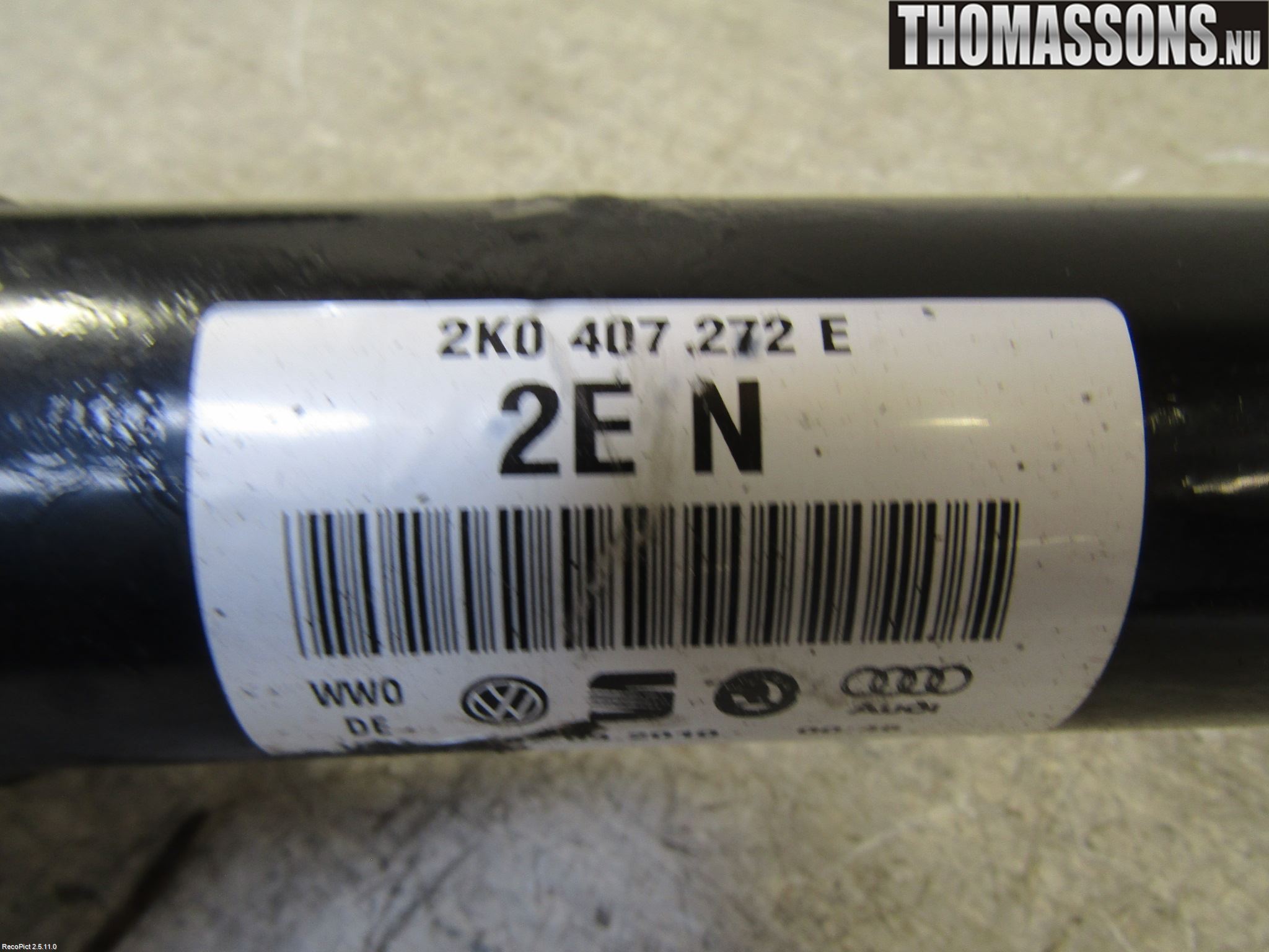 Volkswagen VW CADDY      04-10 Drivaxel Fram Höger