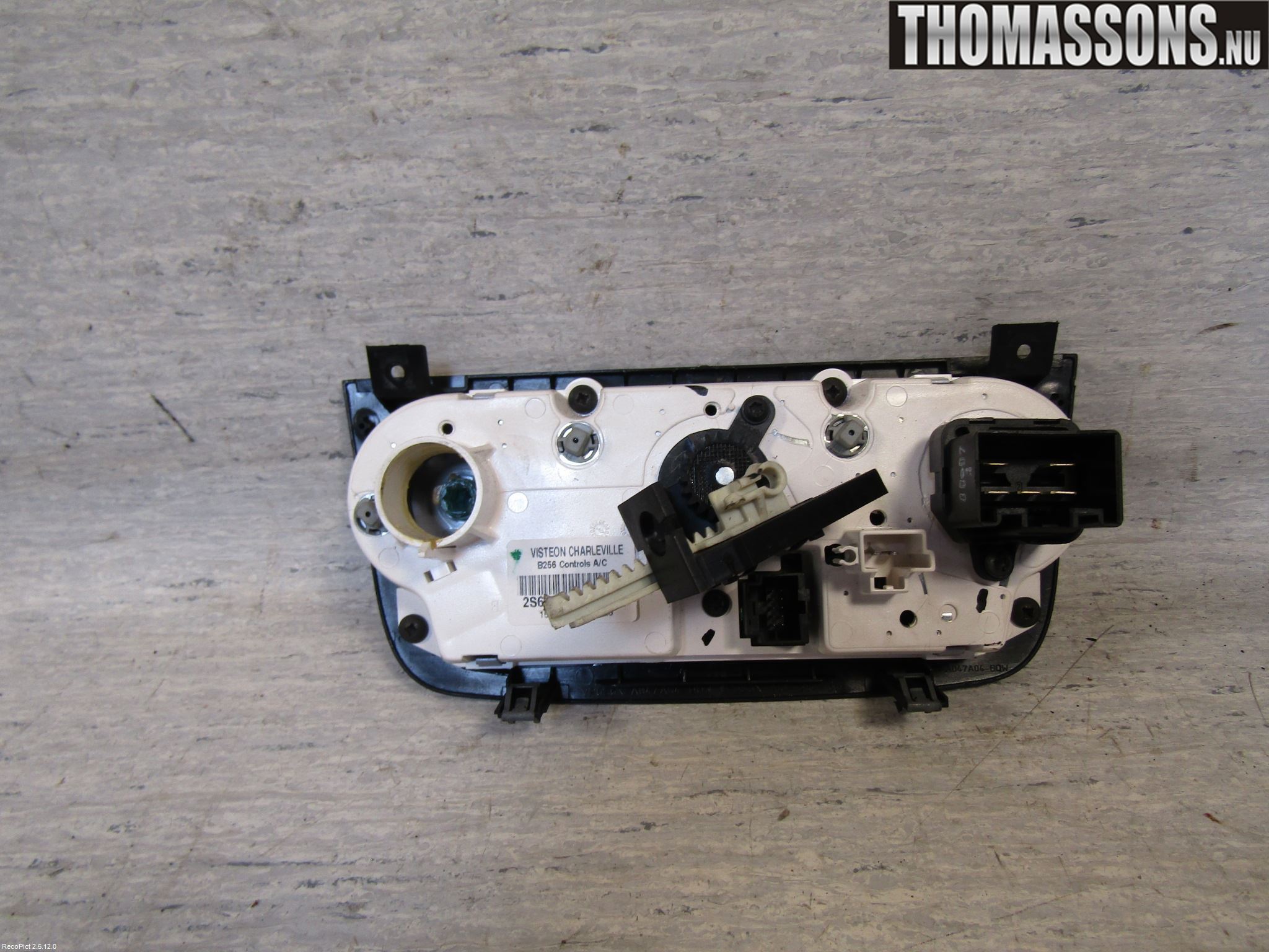 Ford FIESTA     06-08 Ac Styrenhet Ac Manöveren