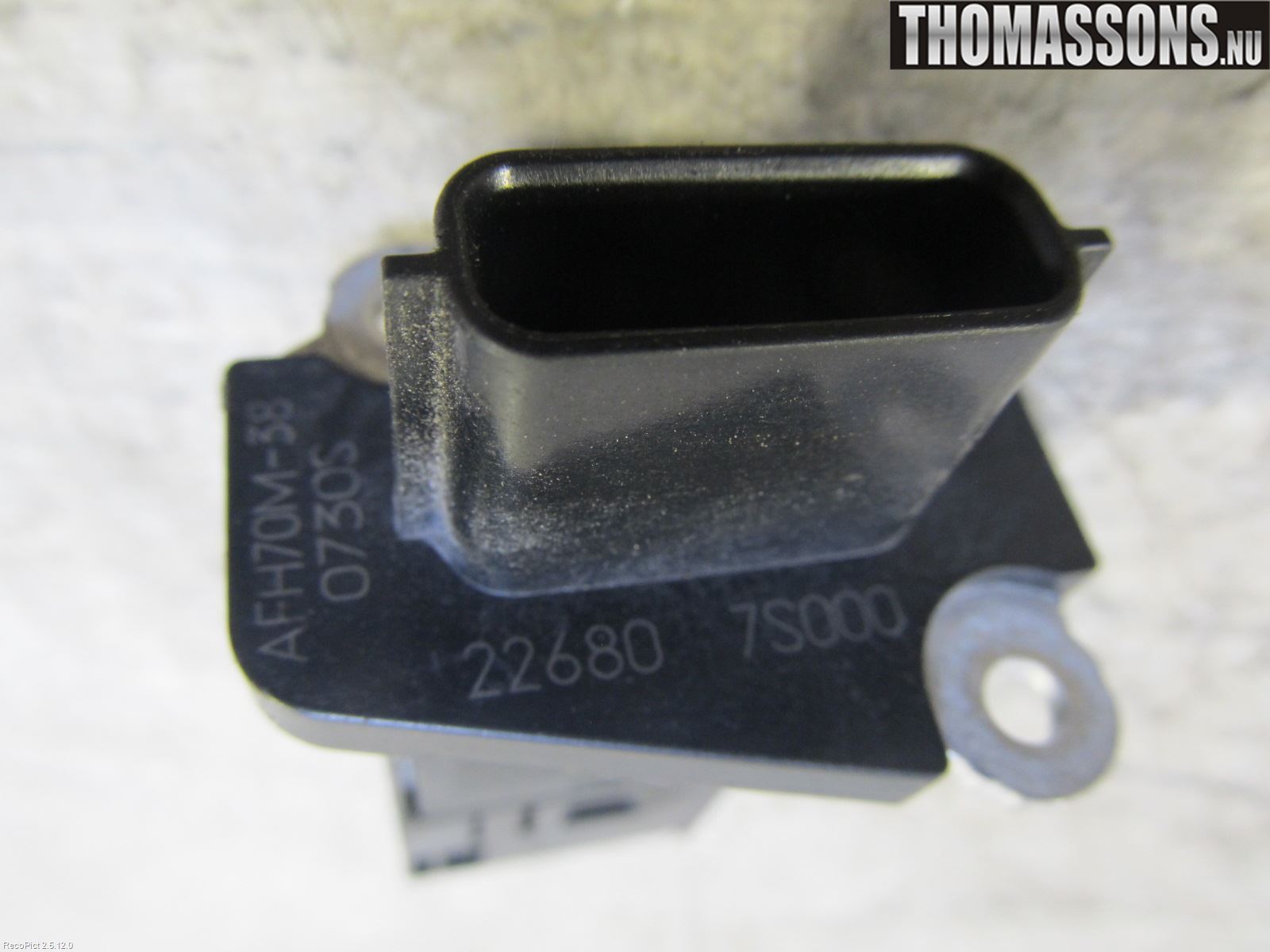 Nissan JUKE 10-14 Injluftmassamätare