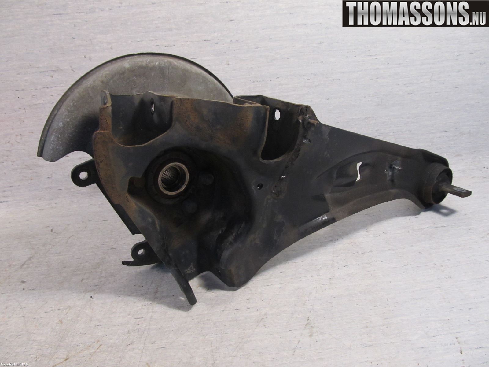 Mitsubishi ASX 10-22 Hjullagerhus-Spindel Hö B