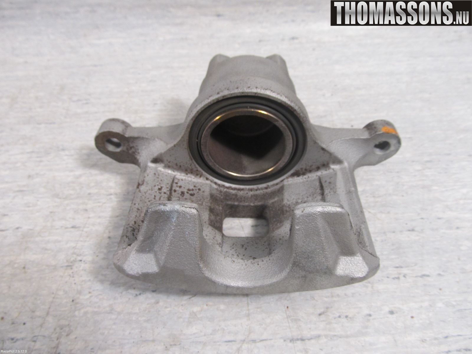 Mitsubishi ASX 10-22 Bromsok Fram Höger