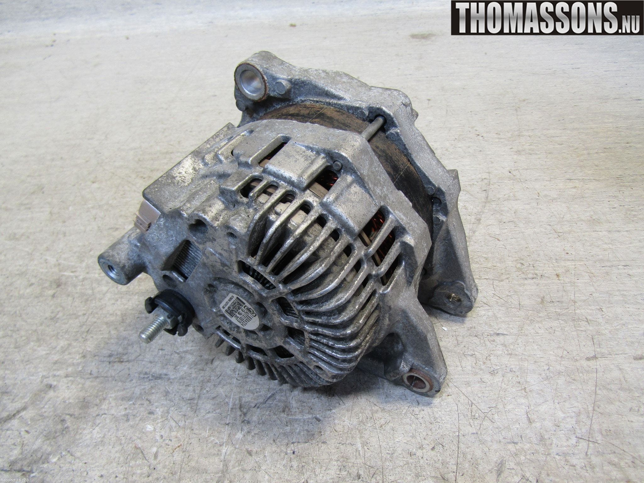 Mitsubishi OUTLANDER 13-21 Generator