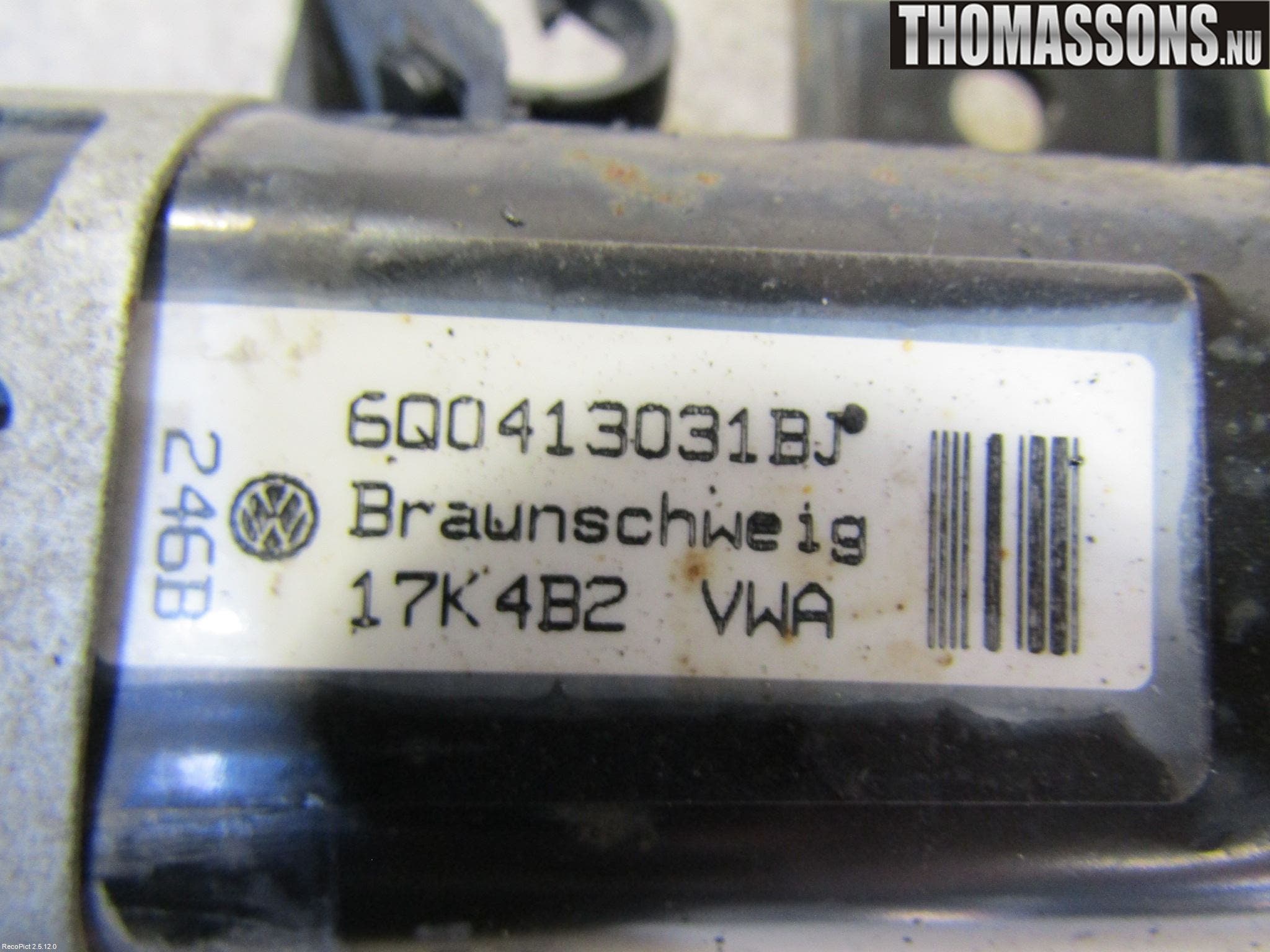 Skoda PRAKTIK Fjäderben Fram Höger