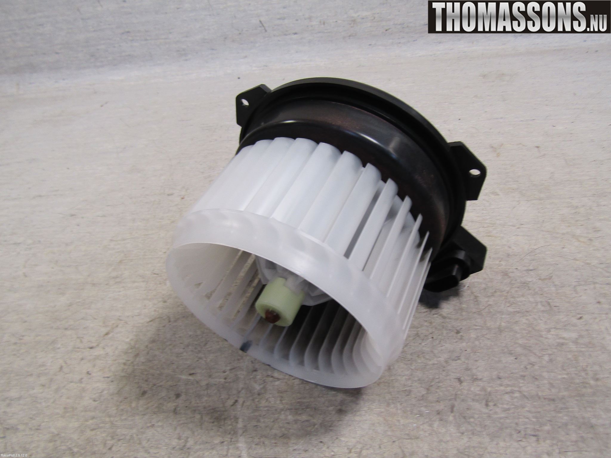 Mitsubishi SPACE STAR 13- Värmefläkt