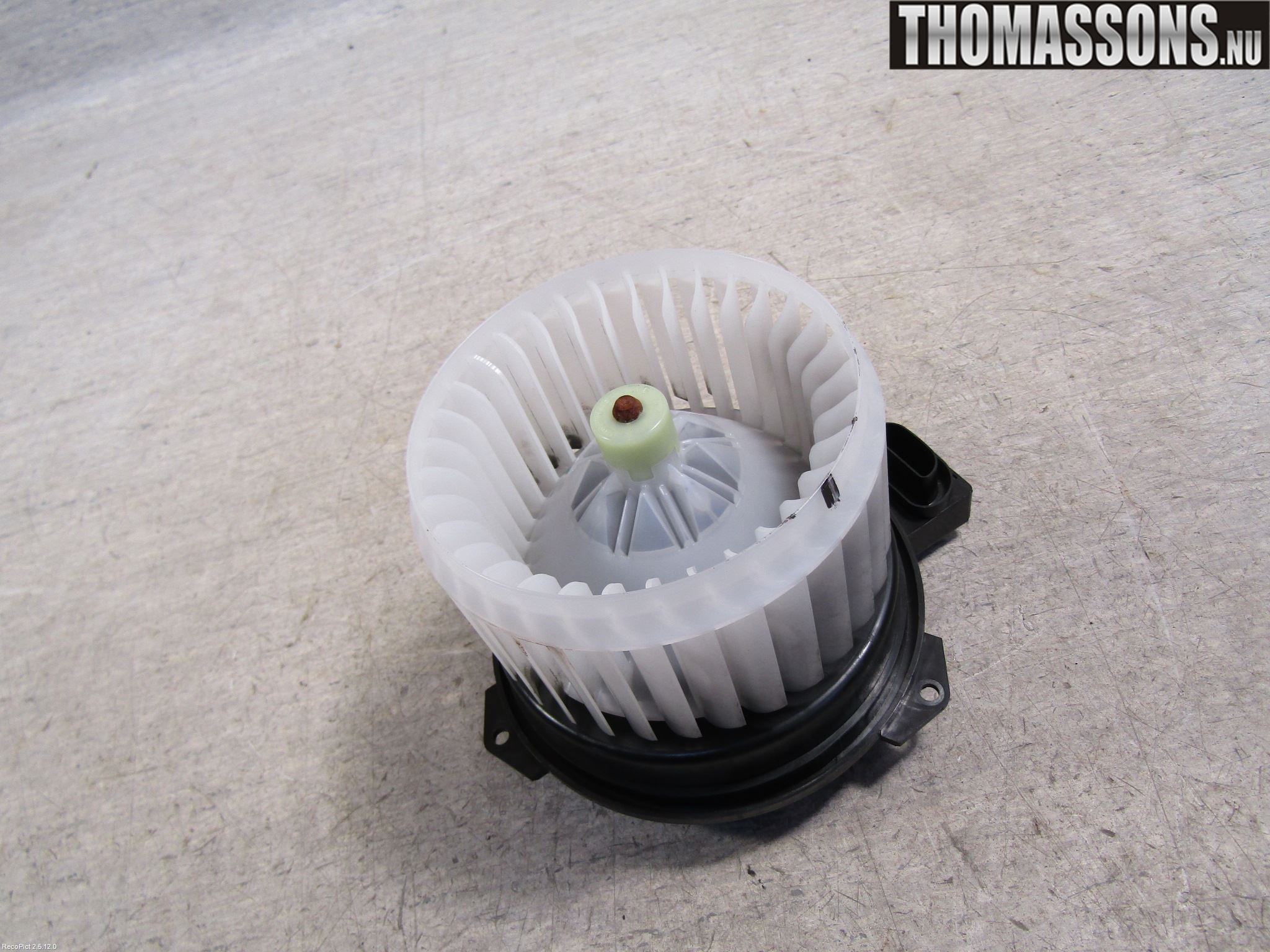 Mitsubishi SPACE STAR 13- Värmefläkt