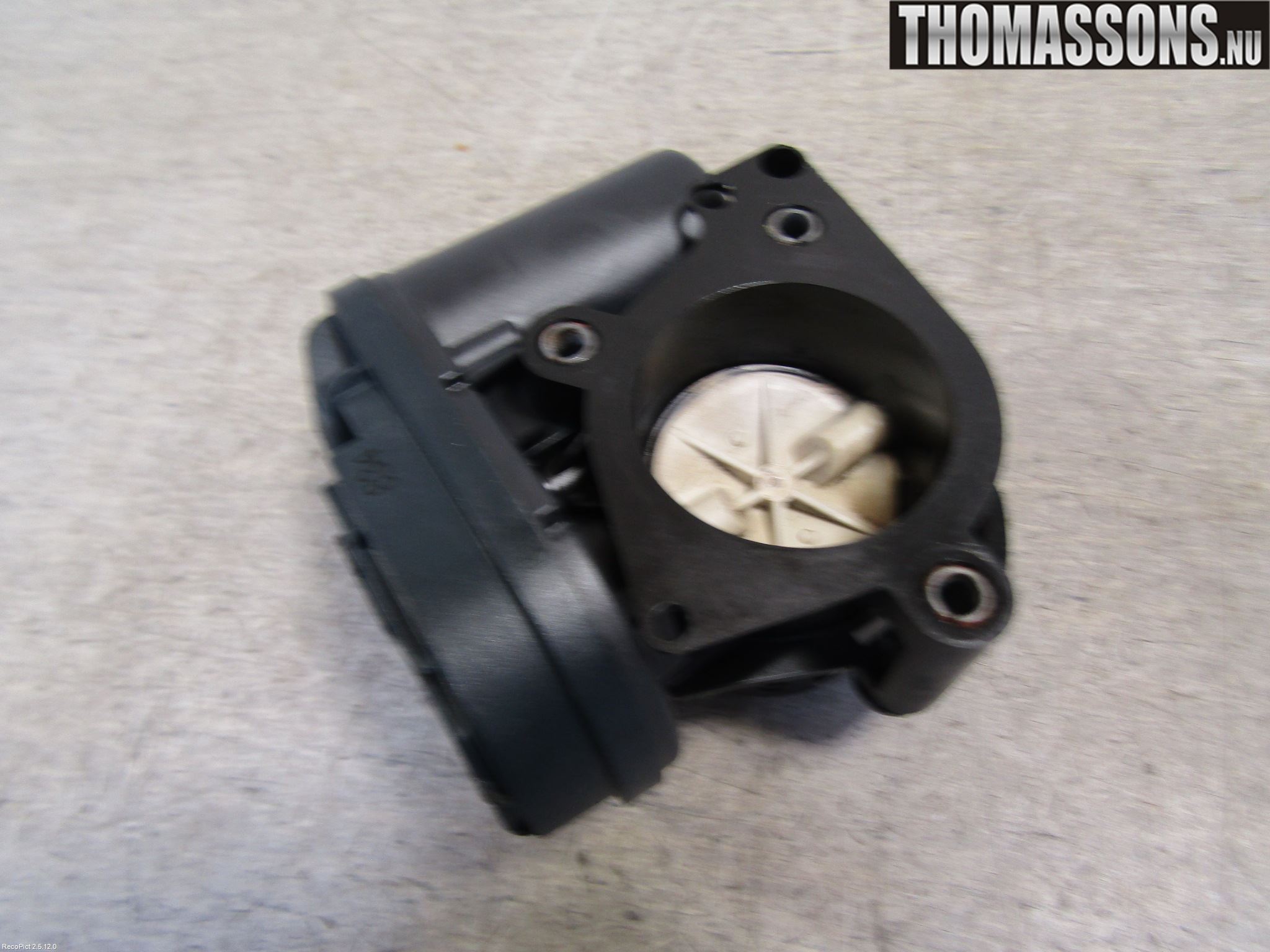 Citroen C4 I   05-10 Injspjällhus