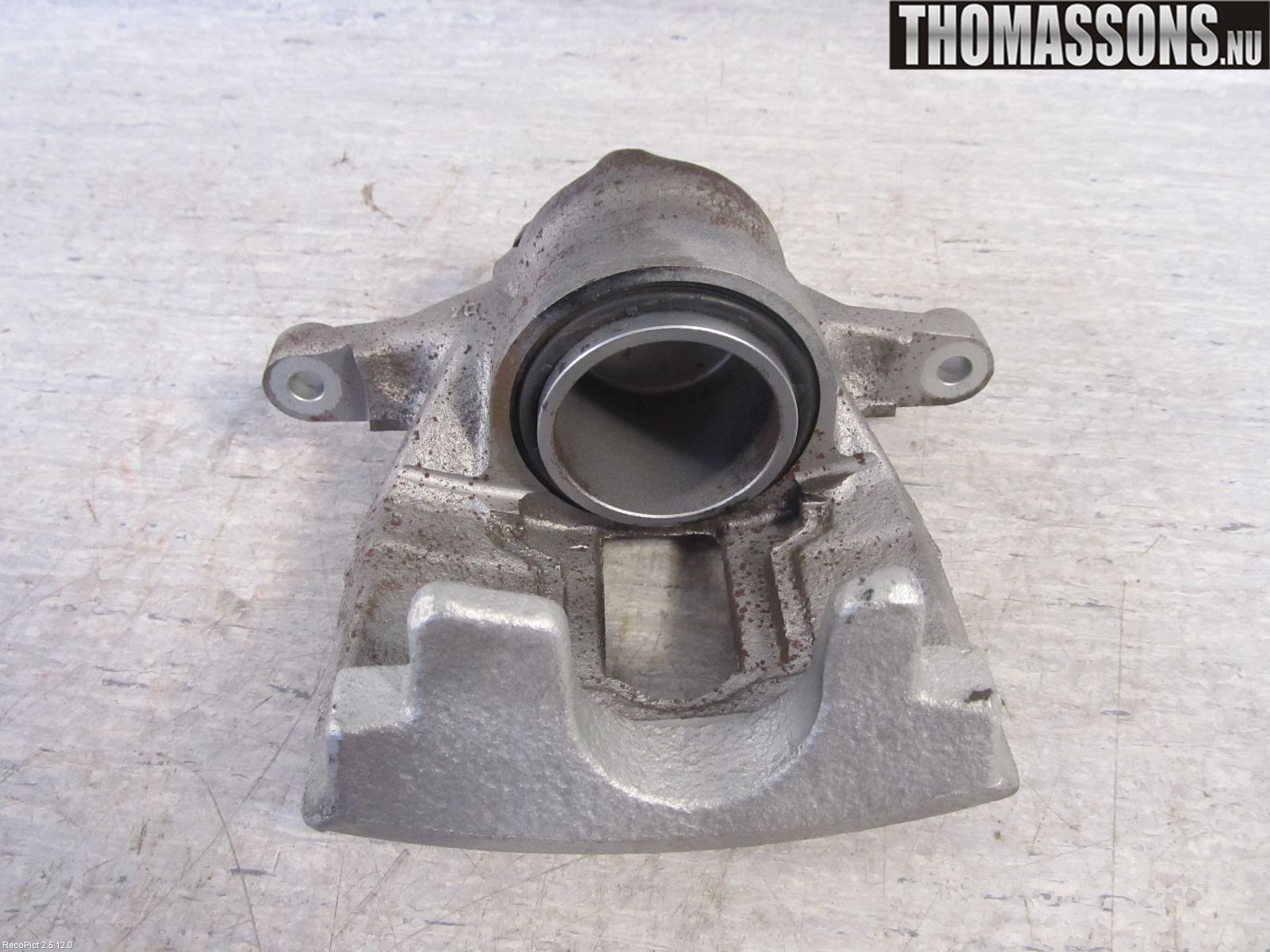 Toyota AURIS 10-12 Bromsok Fram Vänster