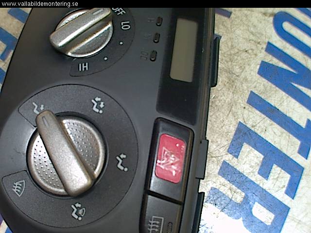 Toyota RAV 4 00-06 Ac Styrenhet Ac Manöveren