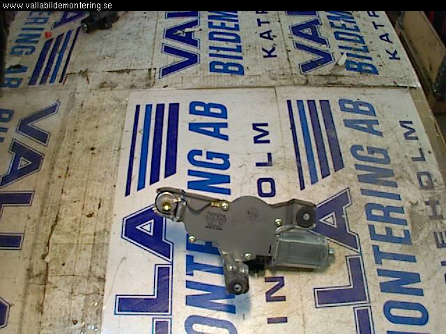 Toyota COROLLA 02-07 Torkarmotor Baklucka