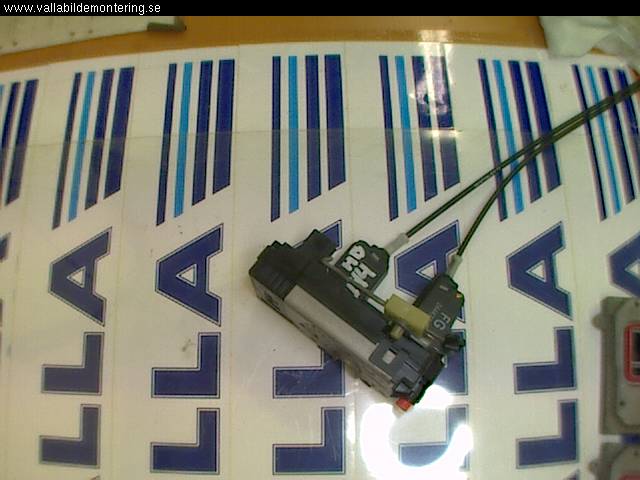 Opel VECTRA C 02-05 Låskista-Dörrlås